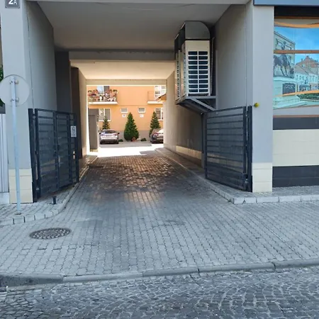 Apartments Domovik Parkaniya, 2A Mukacheve Exterior photo