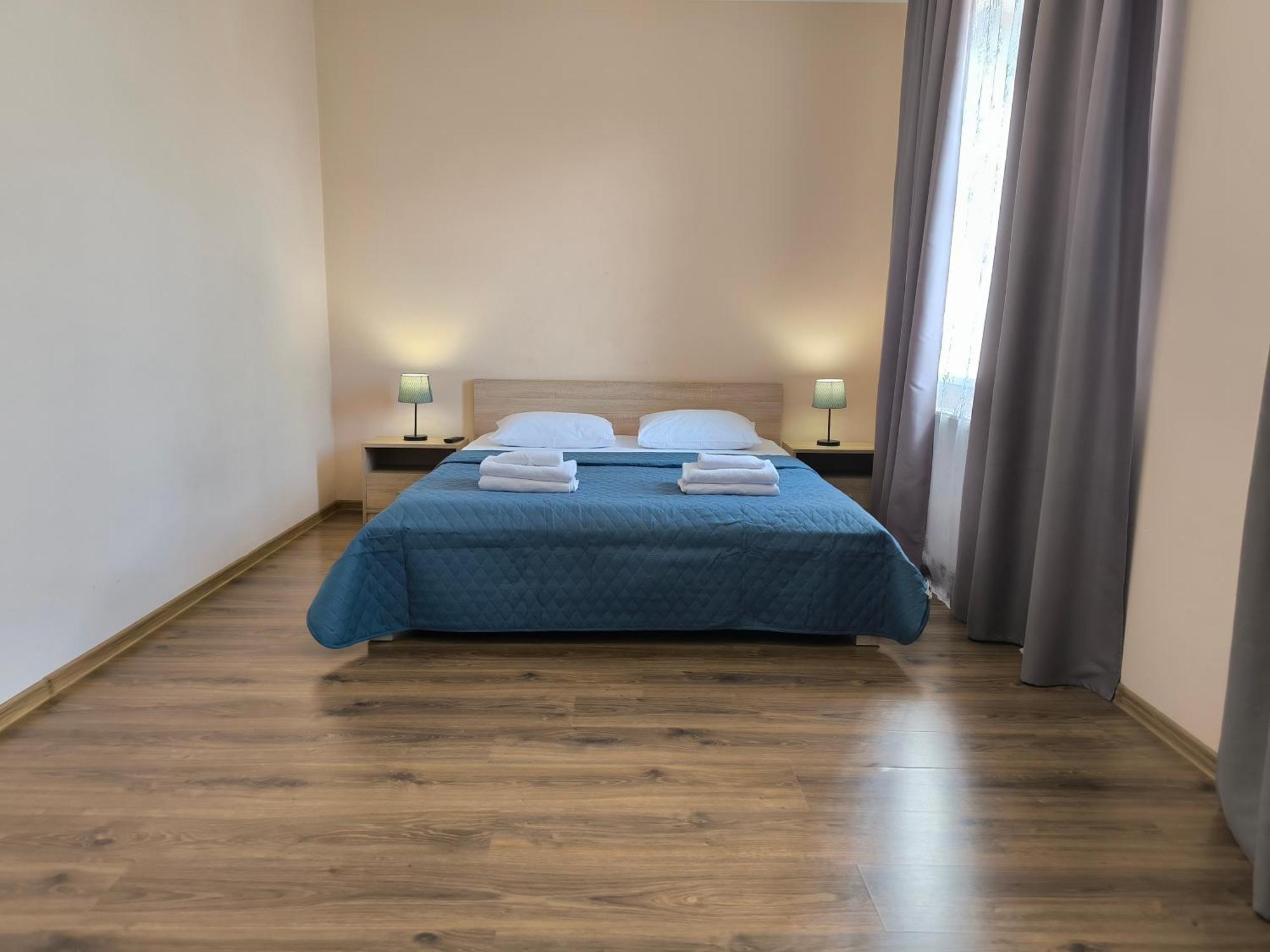 Domovik Parkaniya, 2a Apartment *