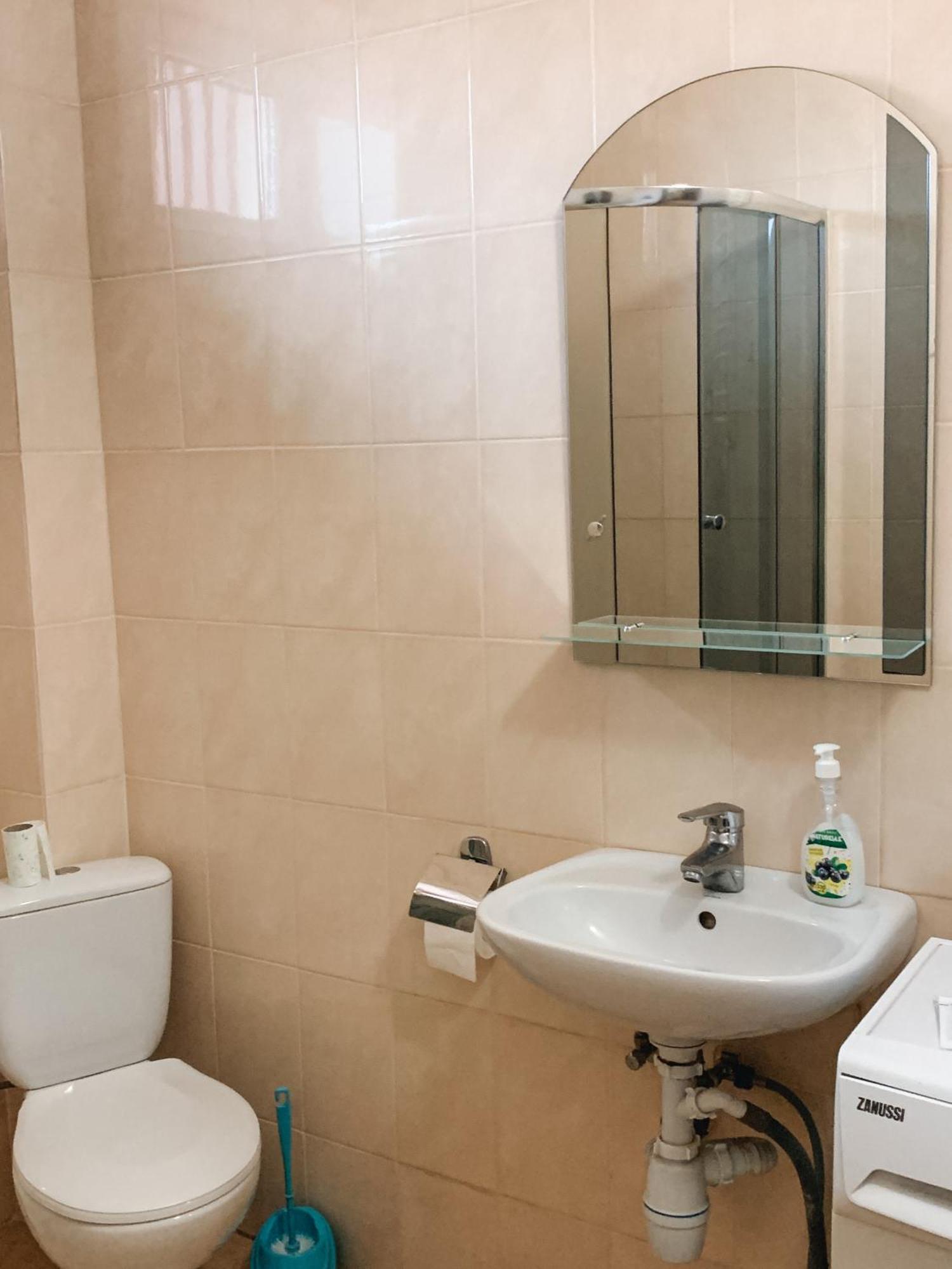 Domovik Parkaniya, 2a Apartment Mukacheve