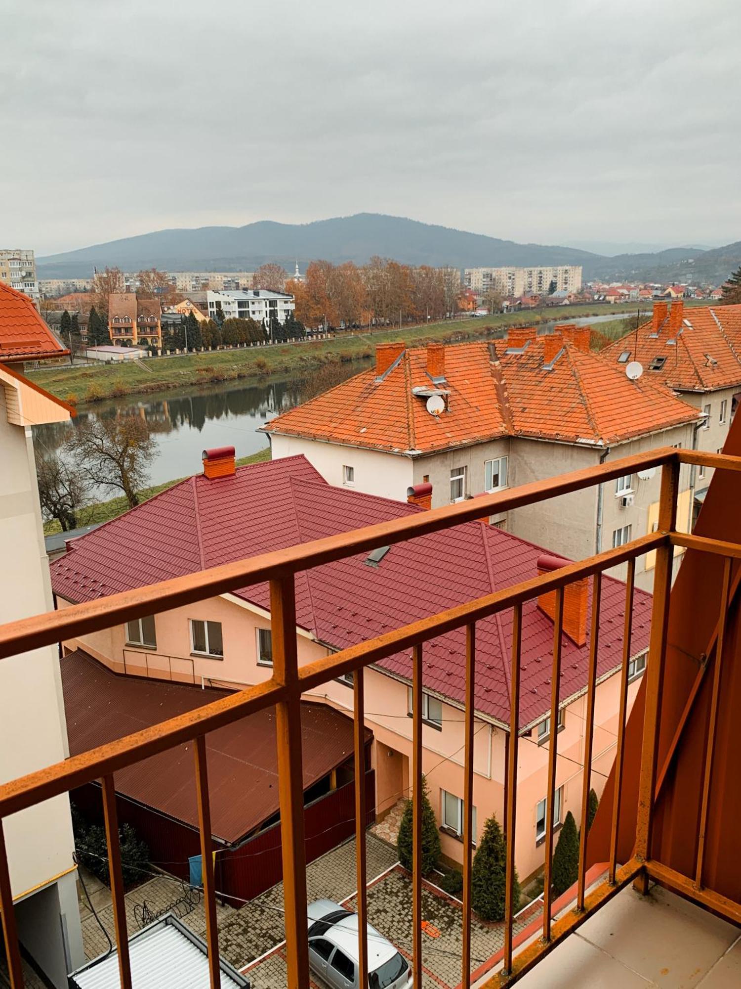 Domovik Parkaniya, 2a Apartment *